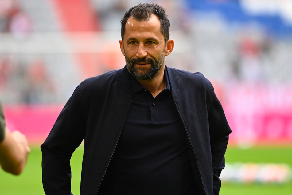 Sportvorstand Hasan Salihamidzic (44) empfiehlt den Spielern des FC Bayern München sich impfen zu lassen.