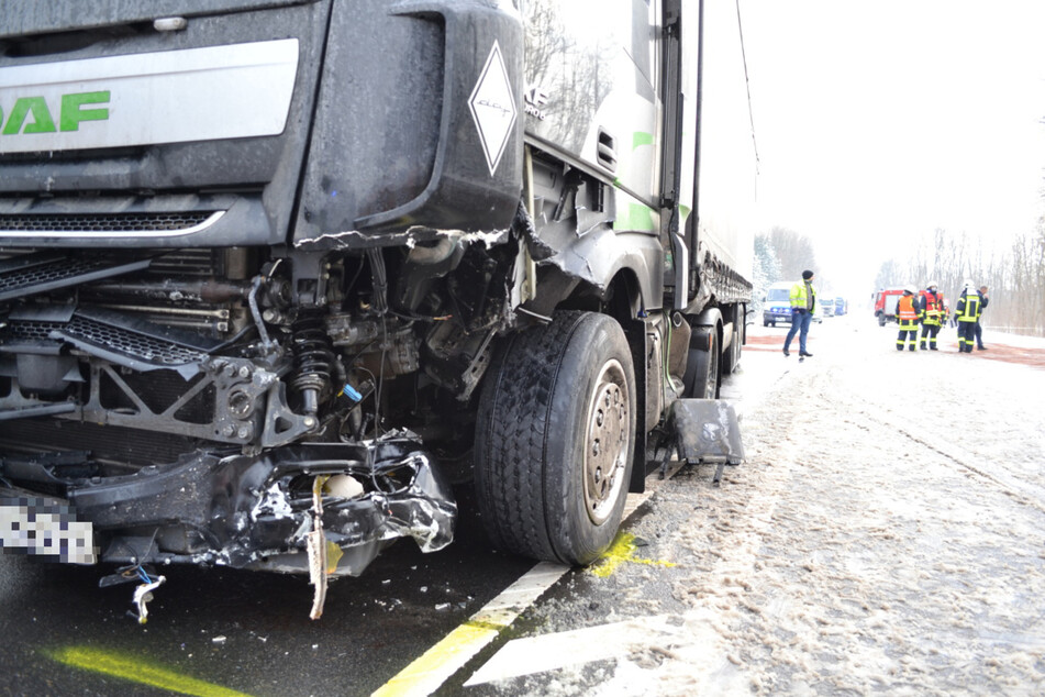 Auch an dem polnischen Lastwagen entstand ein ziemlicher Schaden.