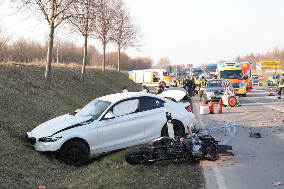 Der BMW-Fahrer (19) versuchte noch auszuweichen.