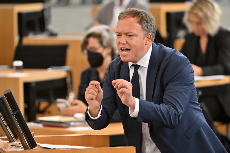 CDU-Fraktionschef Mario Voigt (46) kritisierte das Vorgehen der Thüringer Landesregierung in "unsicheren Zeiten". (Archivbild)