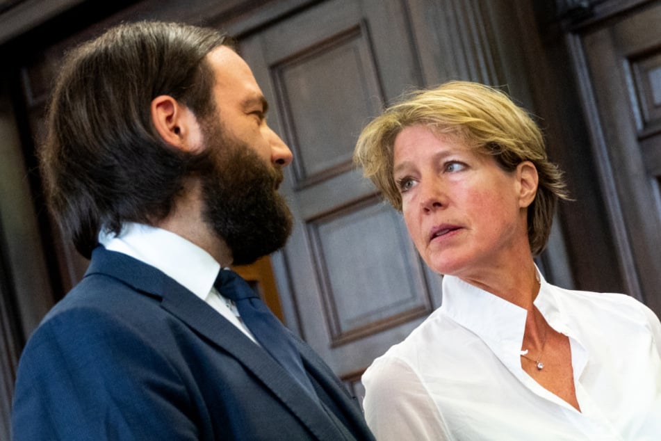 Steakhouse-Erbin weint im Block-Prozess: "Theo in meinen Armen, ich kann's nicht glauben"