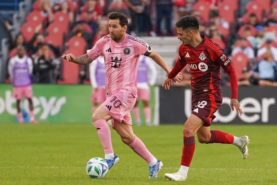 Der HSV soll Interesse an Raoul Petretta (28, r) von Toronto FC zeigen.