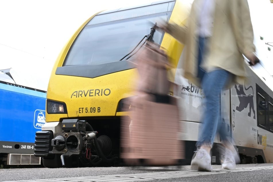 Stuttgart: Gerissene Oberleitung: Züge zwischen Stuttgart und Ulm fallen aus