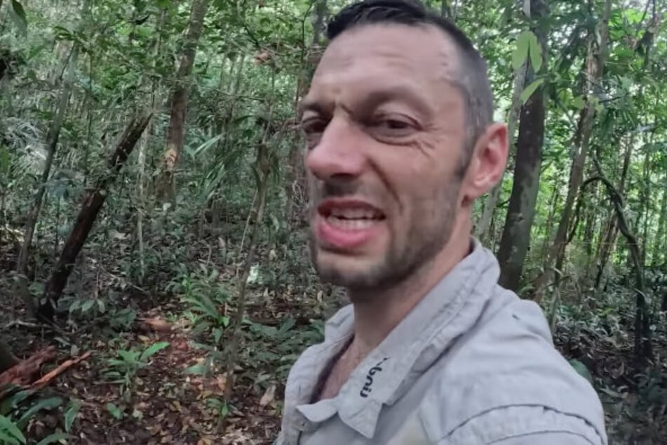 Abenteurer Joe Vogel (41) spekuliert, dass es sich bei den roten Pusteln um eine Parasiten-Erkrankung handeln könnte.