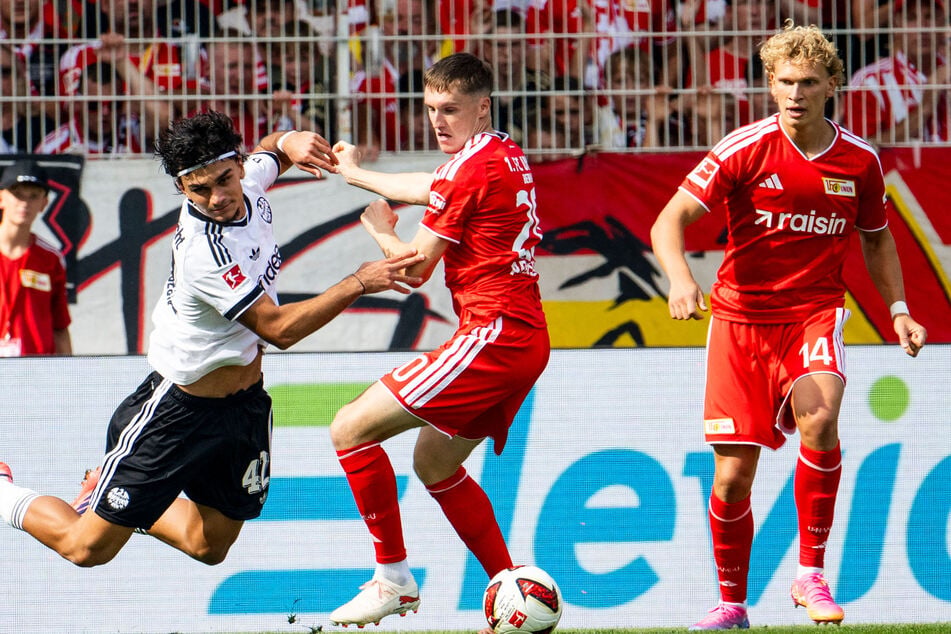 Leopold Querfeld (22, r.) könnte wieder in die Startelf zurückkehren.