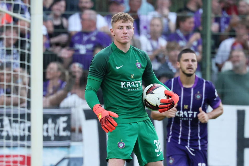 Bei der Partie gegen den Erzrivalen Chemnitzer FC muss Max Uhlig (19) halten.