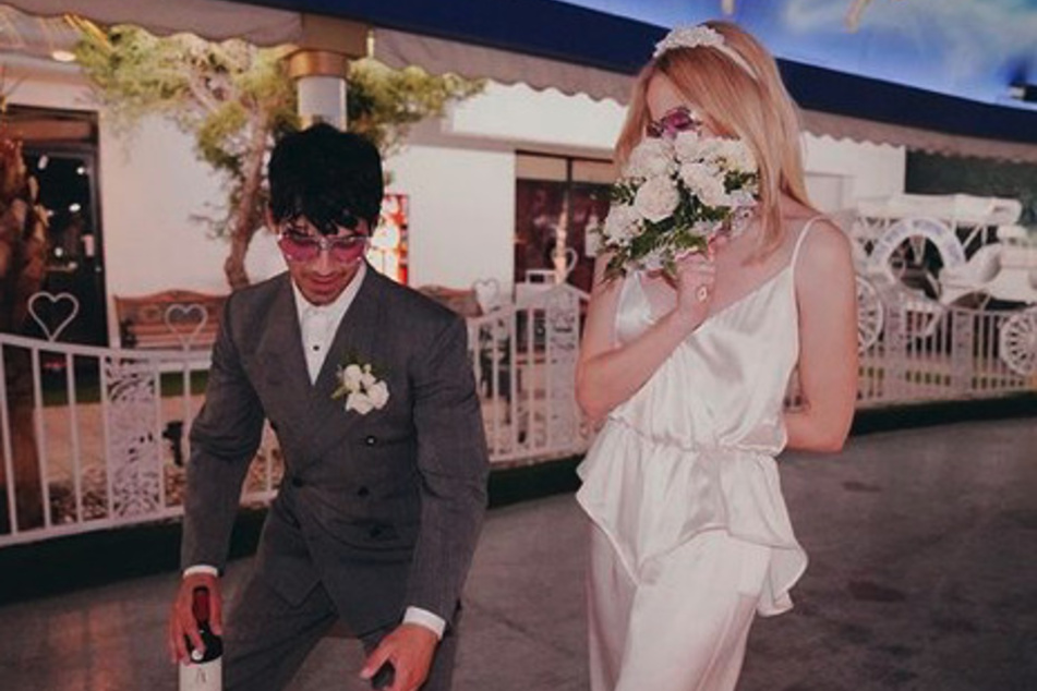 Joe Jonas (l) and Sophie Turner got hitched in Las Vegas in 2019. The two had another ceremony in France a month later.