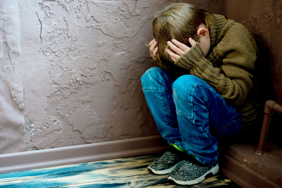 Mehr als 3340 Kinder und Jugendliche sind im vergangenen Jahr in Bayern in Obhut genommen worden. (Symbolbild)