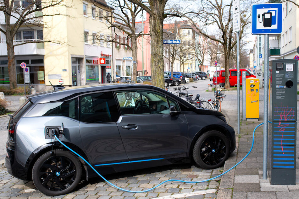 In dieser Stadt sind die meisten Elektroautos zugelassen - doch gibt es auch genug Ladesäulen?
