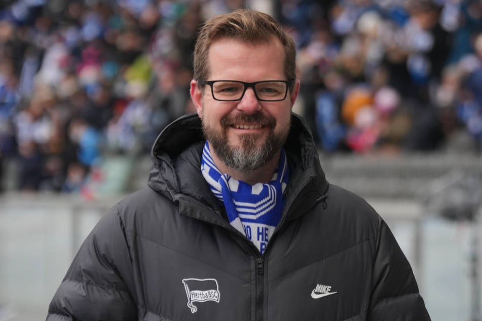 Hertha-Präsident Fabian Drescher (42) möchte angesichts der aktuellen sportlichen Situation nicht den Aufstieg als Ziel für die Rückrunde ausgeben.