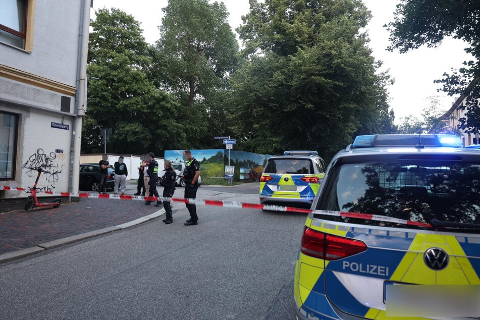 Am Freitagabend eskalierte eine Auseinandersetzung in Hamburg. Die Polizei rückte aus.