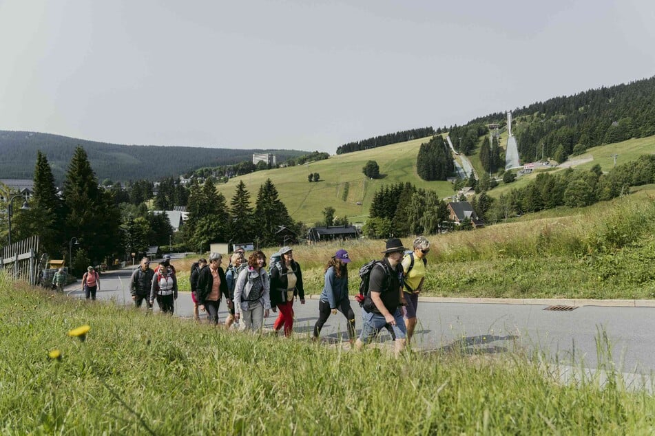 Pilgergruppen erobern Oberwiesenthal. Die zwei größten europäischen Veranstaltungen finden gleichzeitig statt.