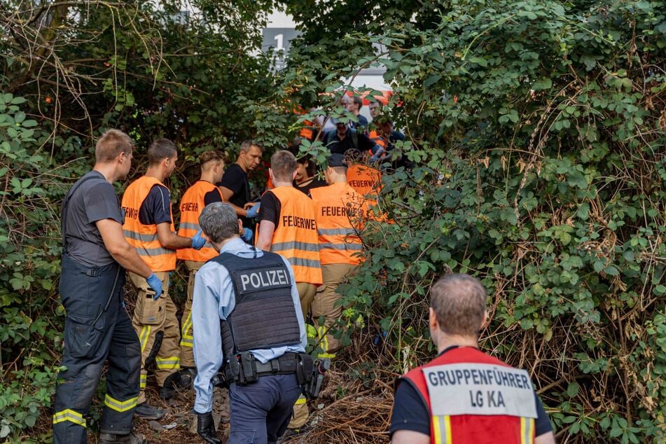 Ganze 600 Fahrgästen mussten auf offener Strecke evakuiert werden.