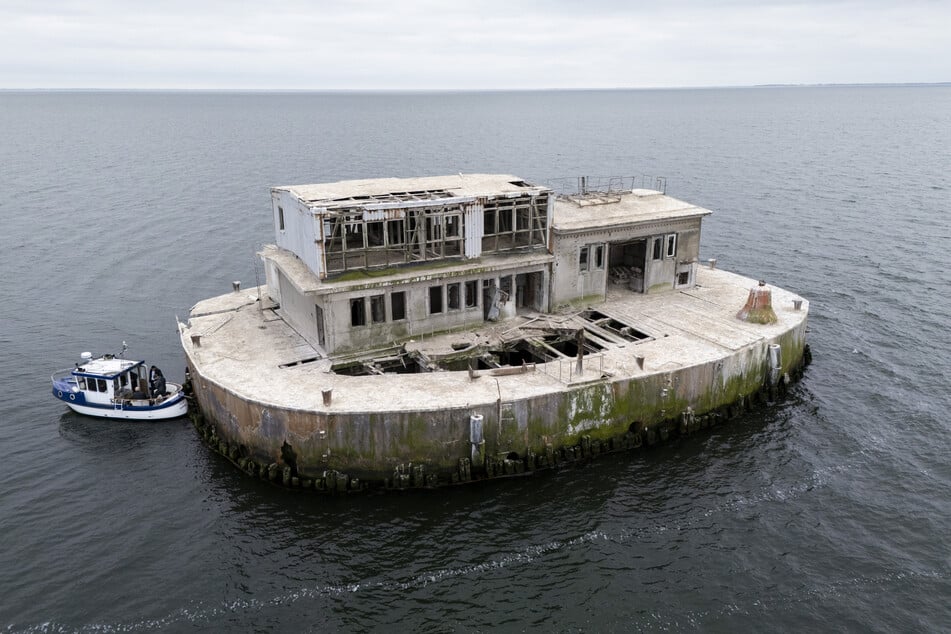 Zu der maroden Insel kommt man ausschließlich über den Wasserweg.