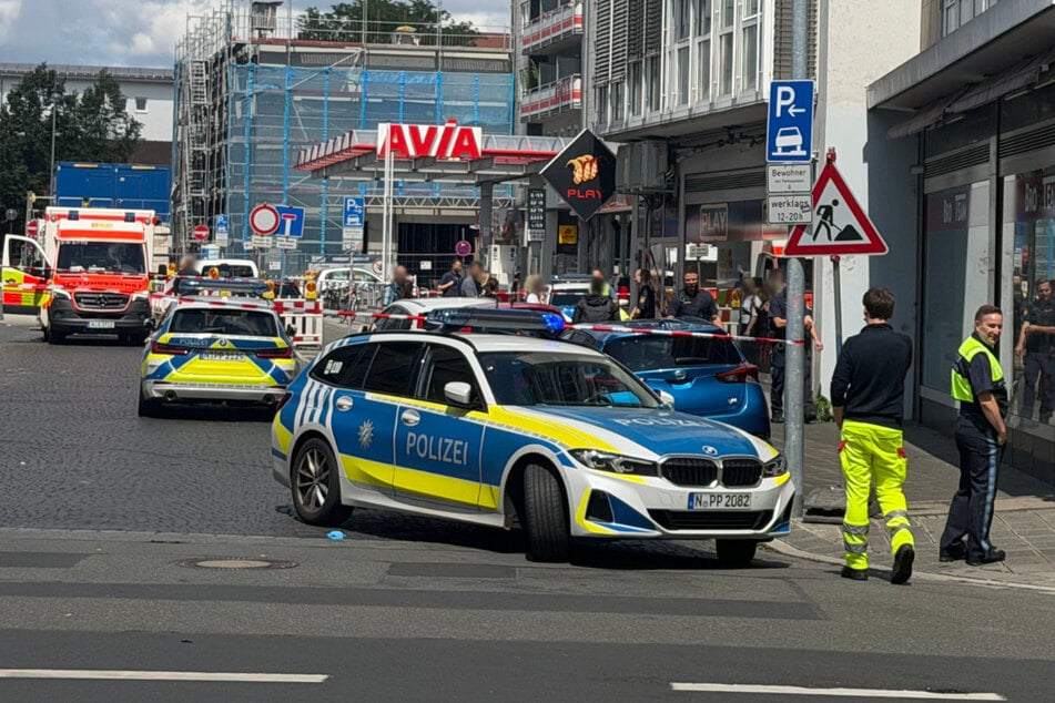Blut-Tat in Spielothek: Gast sticht auf Angestellte (†35) ein, Frau stirbt noch vor Ort