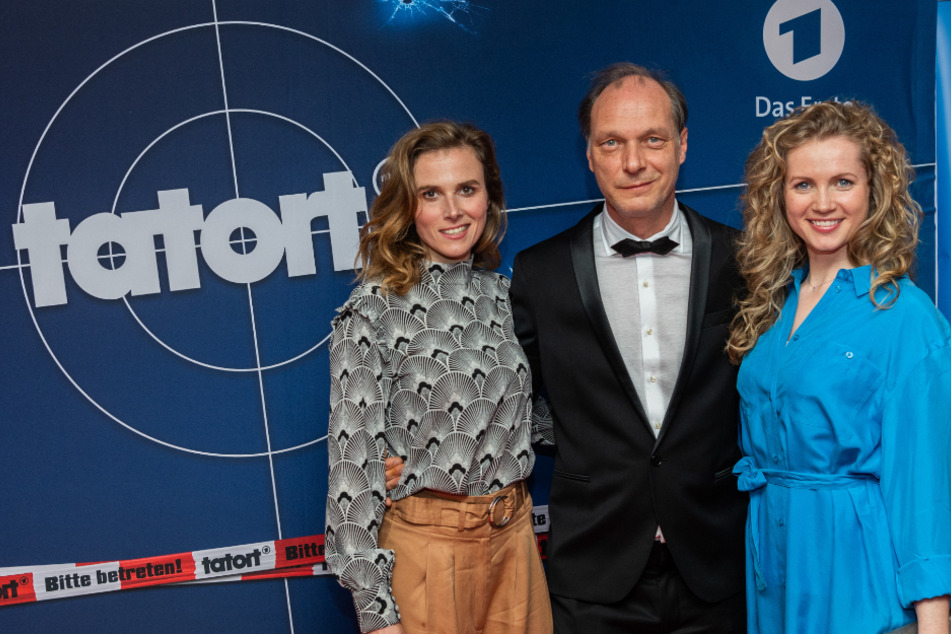 Zurück im Dienst: Dresdens Tatort-Stars Karin Hanczewski (38, l.), Martin Brambach (52) und Cornelia Gröschel (32).