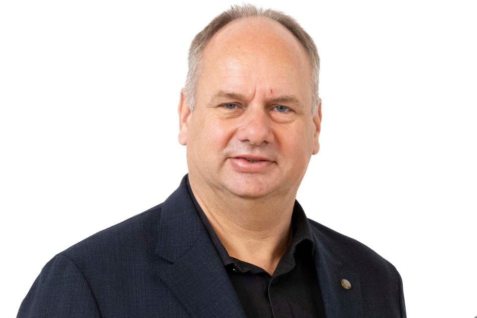 OB Dirk Hilbert (54, FDP) soll es richten.