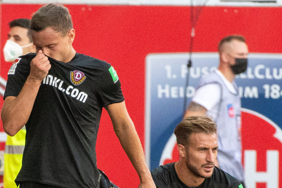 Nach dem Schlusspfiff war die Enttäuschung bei Chris Löwe (l.) und Pascal Sohm riesengroß.