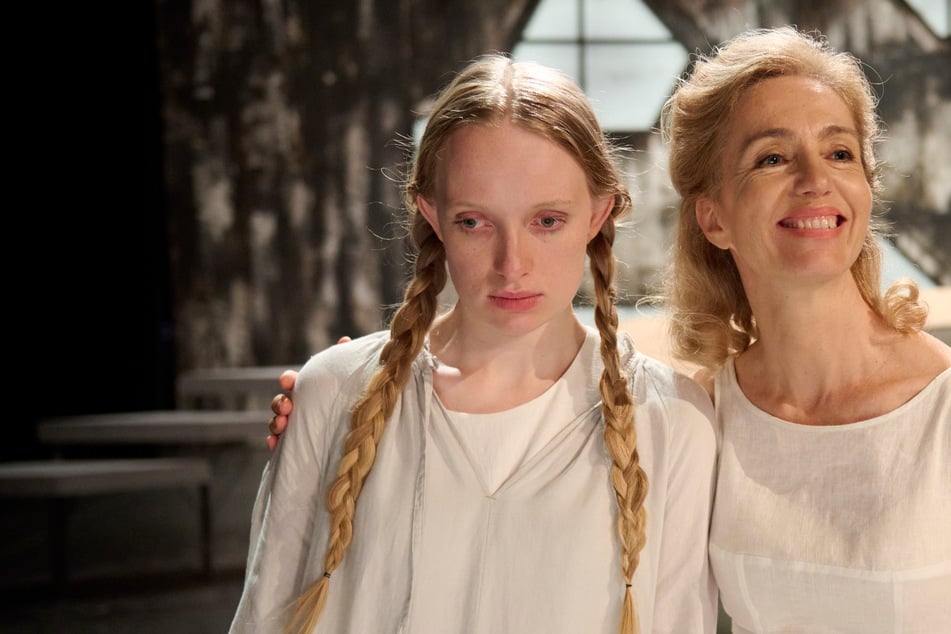 Tatort: Theatralischer "Tatort" aus München: Schauspielerin bricht auf Bühne zusammen und stirbt