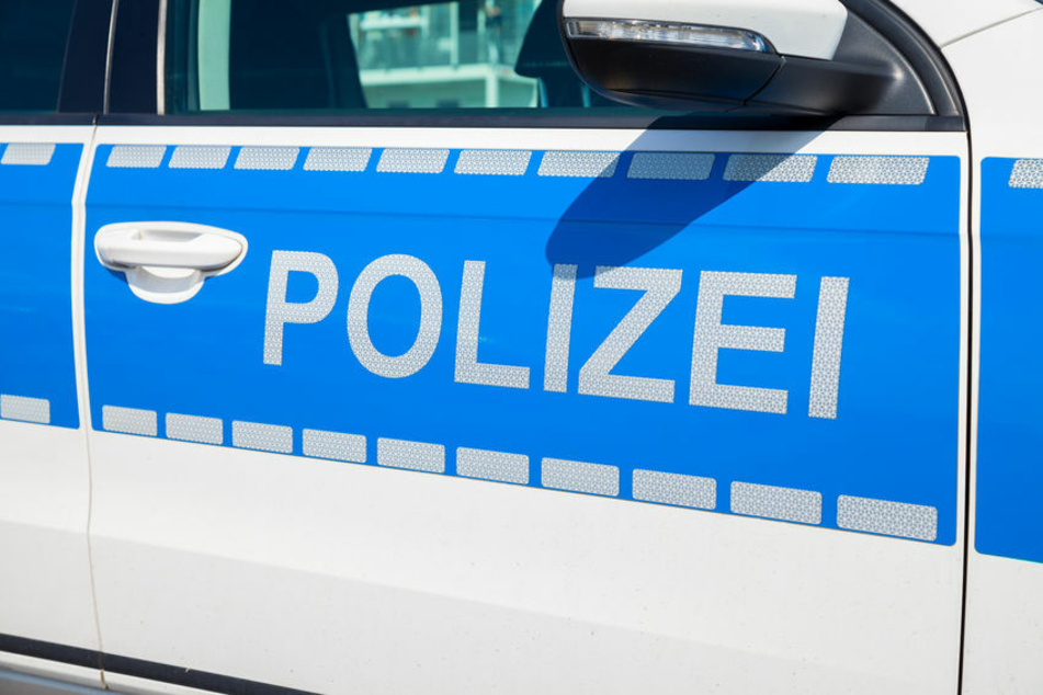Die Polizei wollte nur den Streit schlichten und wurde dafür von einem 39-Jährigen attackiert. (Symbolbild)