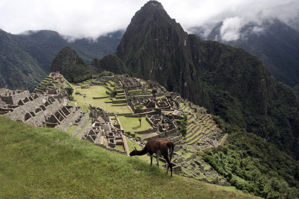Die Inkastätte Machu Picchu ist die bekannteste Touristenattraktion von Peru.