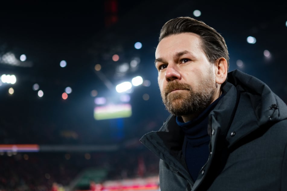 Thomas Kessler (40) steht seit über 25 Jahren beim 1. FC Köln unter Vertrag, zunächst als Profi, nun als Sportchef.