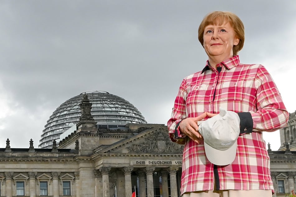 Berlin: Als Wanderin: Angela Merkel bekommt Wachsfigur bei Madame Tussauds