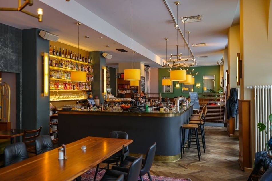 Unter anderem das Volkshaus auf der Karl-Liebknecht-Straße gehört zu Carl Pfeiffers Lokalen.