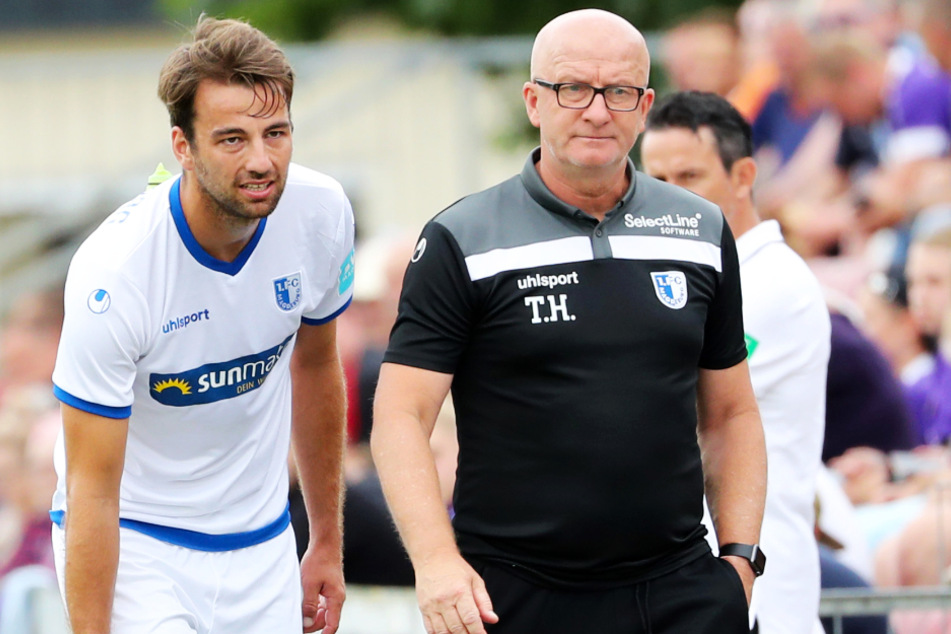 Ladehemmung! Kapitän Christian Beck (l.) hat für den FCM zwar im DFB-Pokal getroffen, in der Liga aber noch nicht. Für Coach Thomas Hoßmang eine schwierige Situation. (Archivbild)