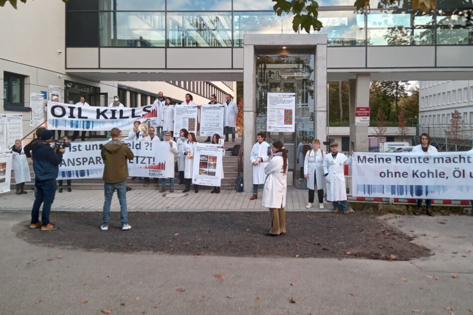 "Scientist Rebellion" demonstriert in Karlsruhe: "Transparenz jetzt!"