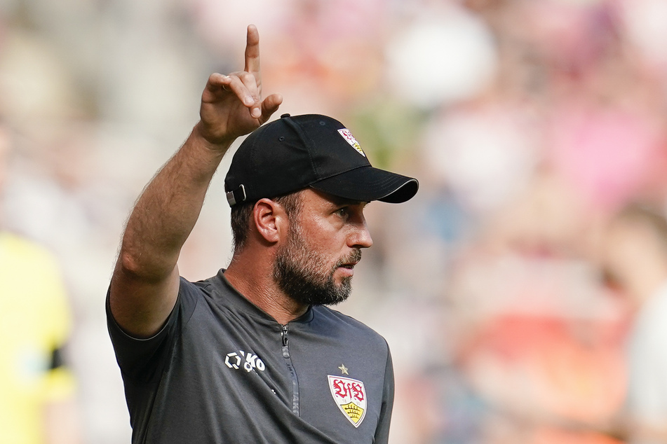 VfB-Coach Sebastian Hoeneß (41) sieht seinen Klub auf einem sehr guten Weg.