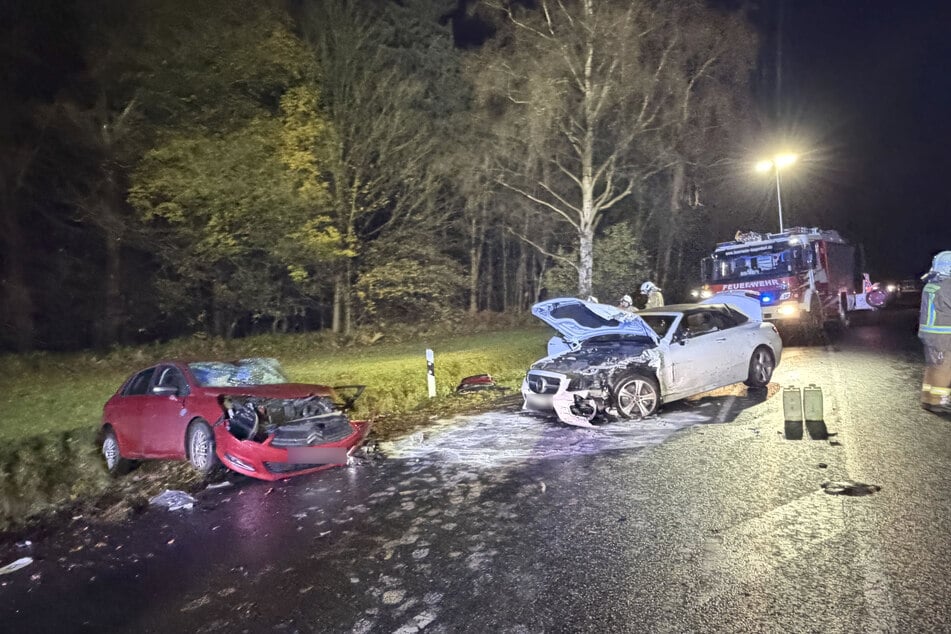 Auf der L119 in Breitenburg-Nordoe sind am frühen Dienstagabend zwei Autos zusammengestoßen. Eine Person kam ums Leben.