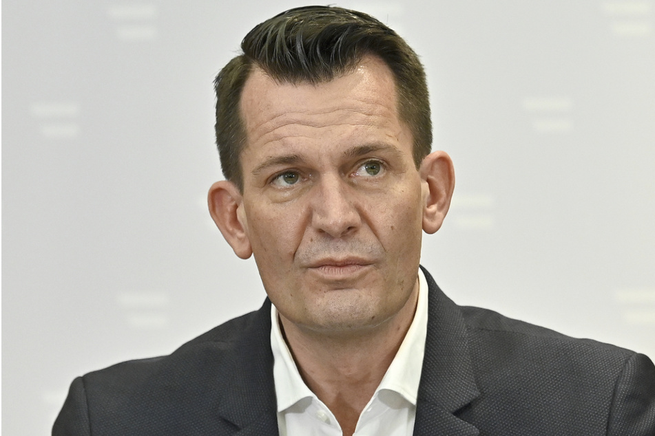 Für Österreichs Gesundheitsminister Wolfgang Mückstein (47, Grüne) handelt es sich bei der geplanten Corona-Impfpflicht als Akt der Solidarität und des Zusammenhalts.