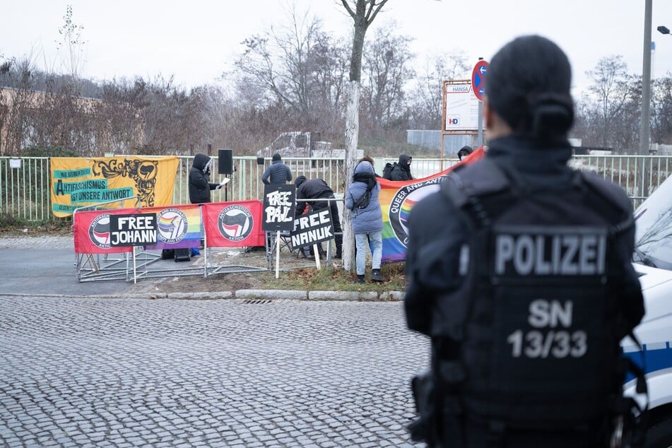Linksextremistische Straftaten in NRW haben sich laut aktuellen Zahlen der Polizei mehr als verdoppelt. (Symbolfoto)