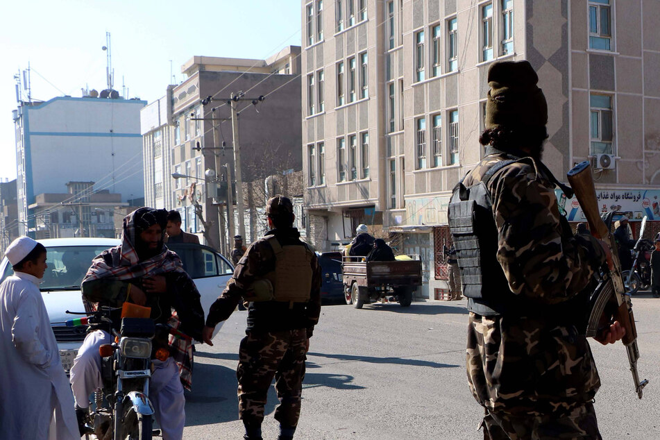Taliban door-to-door search operation sparks panic among residents