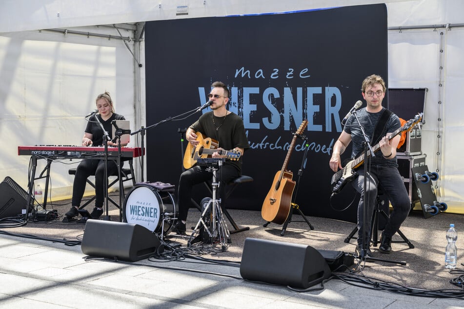 Wiesner und seine Band geben im Chemnitz Center auch heute einen Vorgeschmack auf das Jubiläumskonzert.