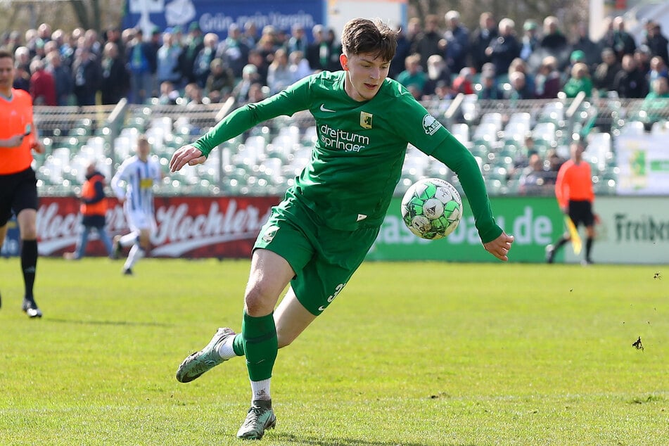 Maximilian Jagatic (19) bleibt Chemie Leipzig auch in der kommenden Saison treu.