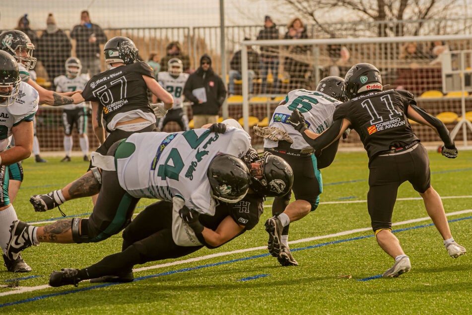 Kraftpaket Mikel Gómez Barroso (29, Nummer 74) war zuletzt in der obersten spanischen Liga bei den Gijon Mariners aktiv.