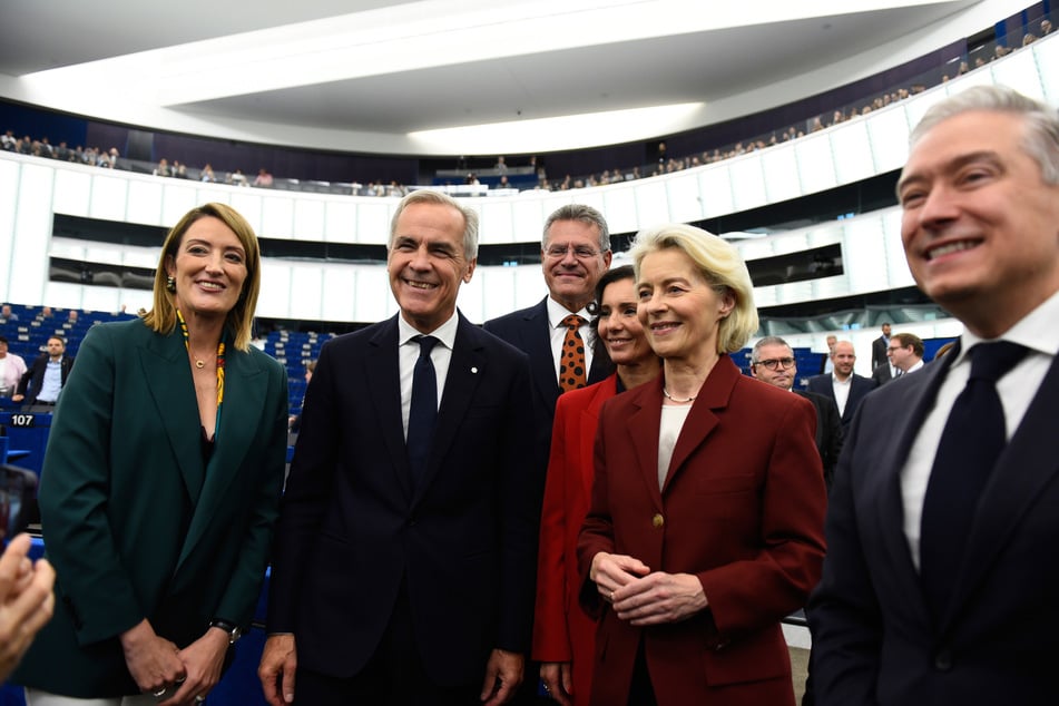 Gemeinsam stärker? EU-Kommissionspräsidentin Ursula von der Leyen (67, 2.v.r.) hat sich zuletzt für eine engere Zusammenarbeit mit Kanada starkgemacht.