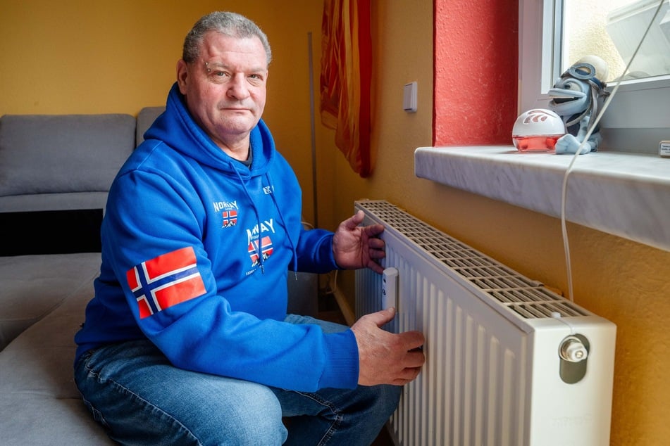 Thomas Lange (53) ist sauer, weil er nachts friert.
