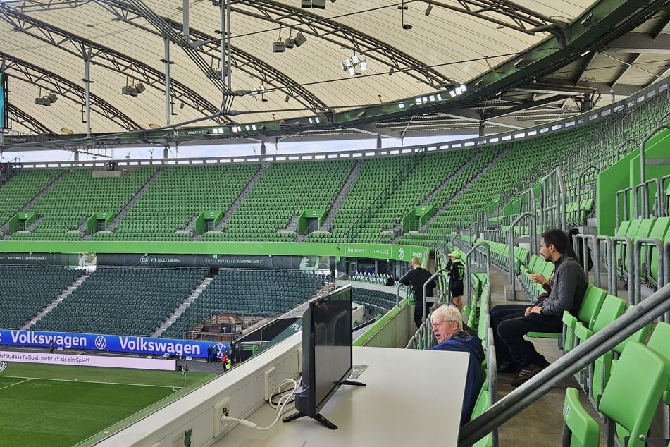 Die Südwestkurve des Stadions bleibt heute komplett leer.