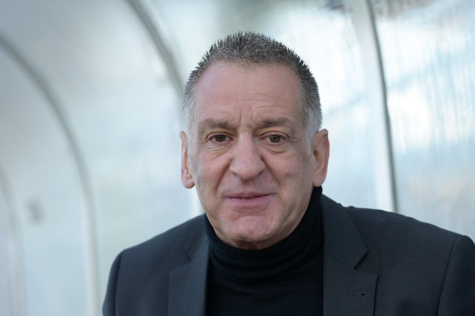 Ex-Fußballprofi Eike Immel (65) wurde zu einer Bewährungsstrafe verurteil.