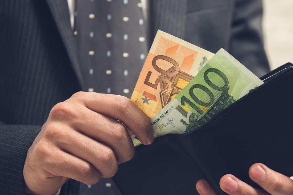 Etwas mehr Geld in der Tasche - der Freistaat hat bis Ende Juni insgesamt rund 9,8 Milliarden Euro Steuern eingenommen. (Symbolfoto)
