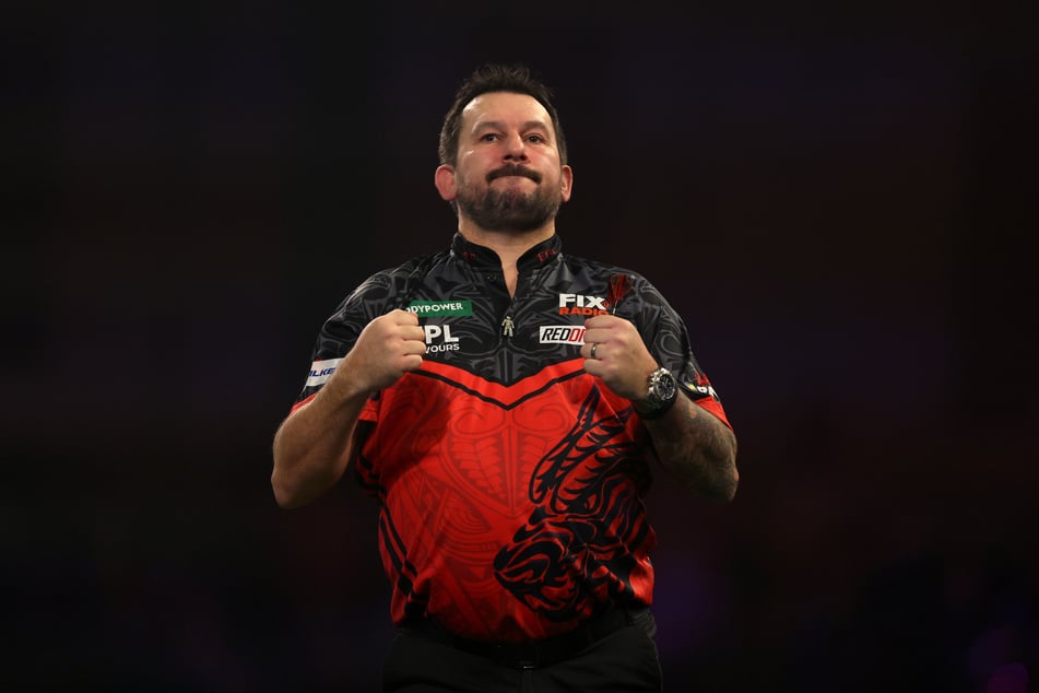 In der Premier League ist Jonny Clayton (51) aktuell das Maß aller Dinge - auf Kosten seiner Ehefrau?