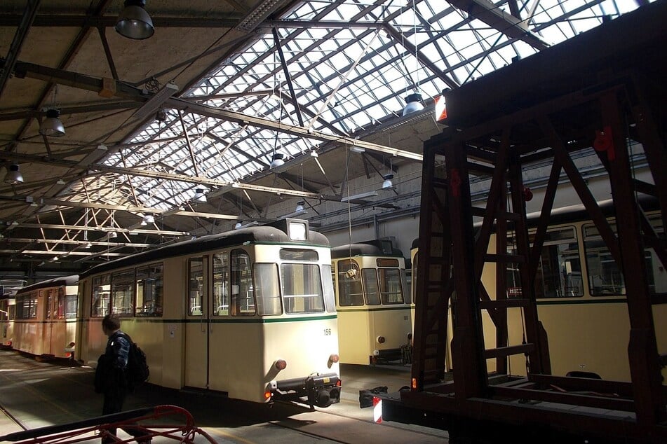 Nostalgie pur! Am Samstag werden die beiden historischen Triebwagen 26 und 101 durch die Jenaer Innenstadt fahren.