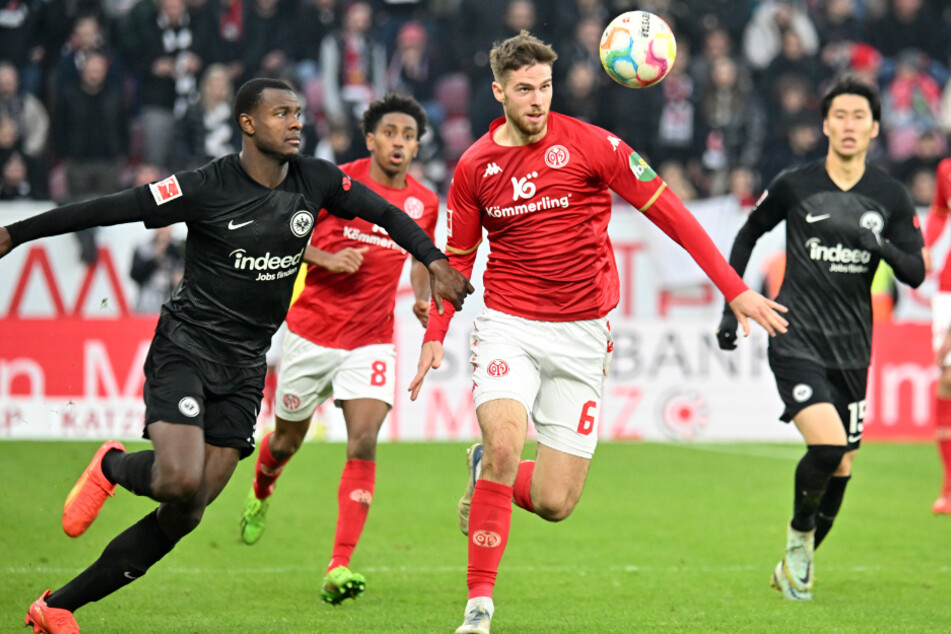 Für Mainz 05 gelangen Anton Stach (24, M.) in 54 Einsätzen bislang zwei Treffer und zwölf Vorlagen.