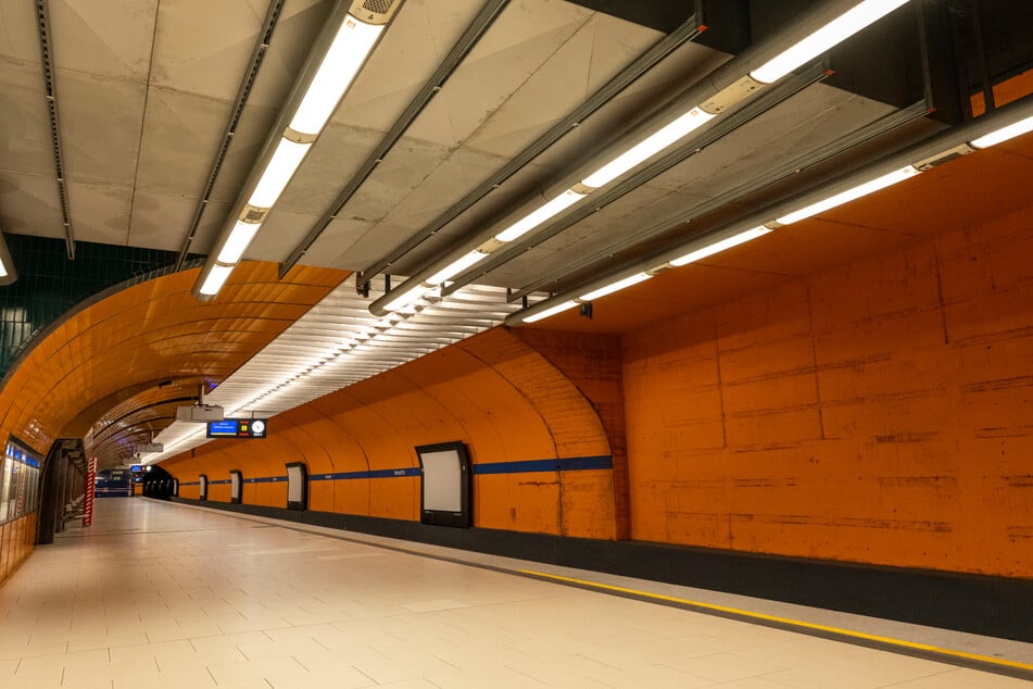 Die U-Bahnen fahren nicht, dafür sind S-Bahnen unterwegs. Auch Regionalbusse können teilweise fahren.