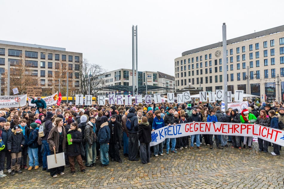 Am Freitag wollen Schüler in Dresden erneut gegen den Wehrdienst demonstrieren. (Archivfoto)