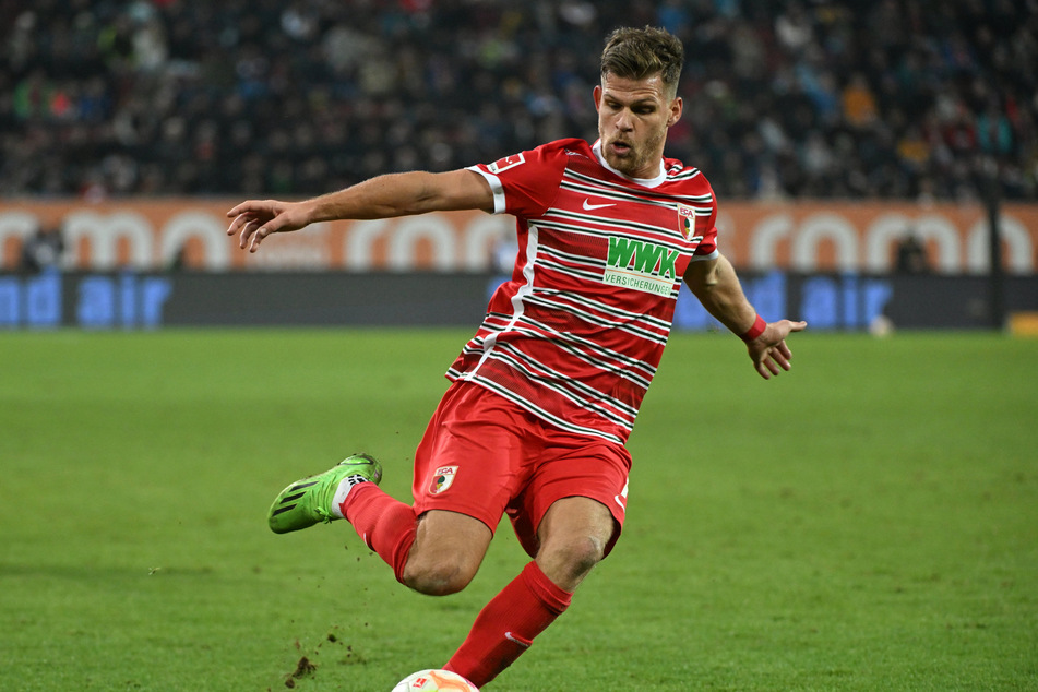 Florian Niederlechner (32) kam vom FC Augsburg. Er gilt als Hoffnungsträger bei der Hertha, die mit zwei Niederlagen ins neue Spieljahr 2023 startete.