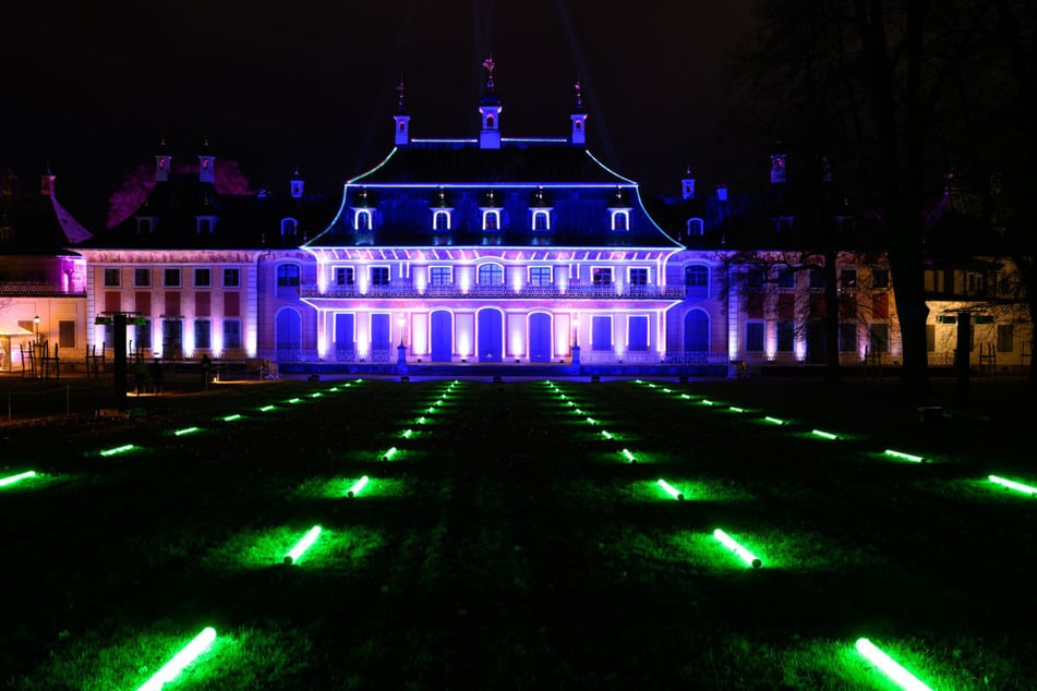 Der Schlosspark verwandelt sich ab dem 19. November in ein beeindruckendes Lichtspektakel. (Archivfoto)